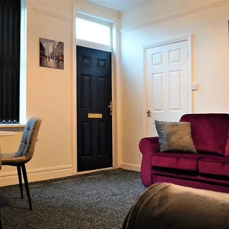 Dean House Apartment